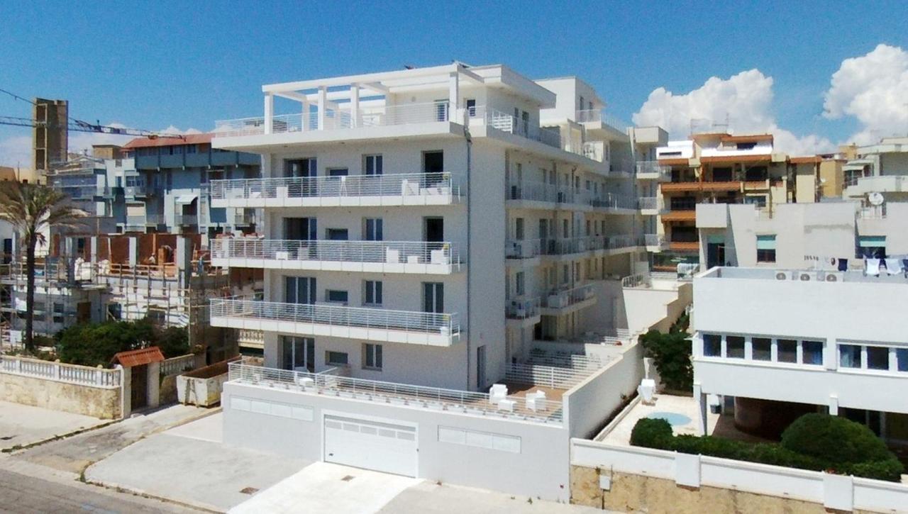 Spuma Di Mare Aparthotel Gallipoli Eksteriør bilde